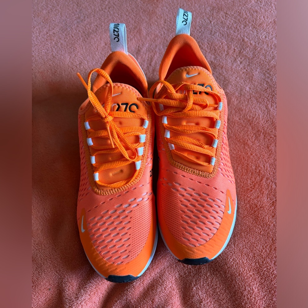 Women’s Nike Air270